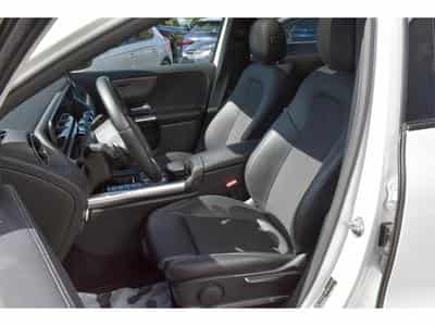 Mercedes GLA 200 Progressive 7G-Tronic PANO GPS CAM LANE (2020) - Photo 6