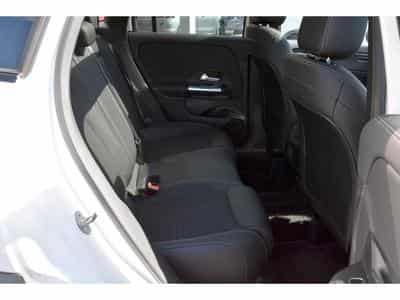 Mercedes GLA 200 Progressive 7G-Tronic PANO GPS CAM LANE (2020) - Photo 8