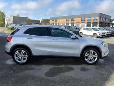 Mercedes GLA 180 D SENSATION 7G-DCT (2016) - Photo 4