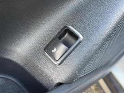 Mercedes GLA 180 D SENSATION 7G-DCT (2016) - Photo 12