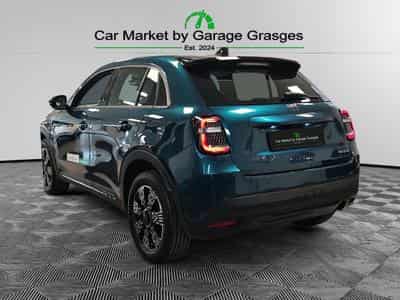 Fiat 600 Hybride 1.2 (2024) - Photo 3