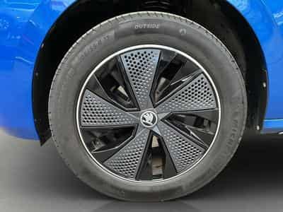 Skoda Kamiq Monte-Carlo+DSG+LED+P.Assisted+LM17 (2025) - Photo 8