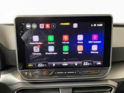 Seat Leon Style+LED+FullLink+P.Comfort+P.Convenance+RearView (2025) - Photo 15