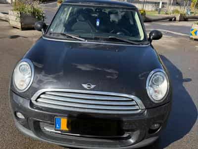 Mini Cooper (2012) - Photo 1