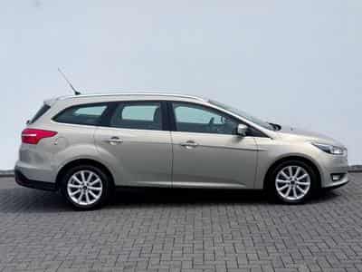 Ford Focus Focus Turnier Titanium 1.5 /NAVI/PDC/GARANTIE/ (2016) - Photo 4
