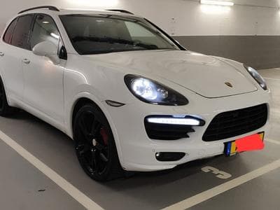Porsche Cayenne Turbo (2013) - Photo 1