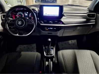 Suzuki Swift 1.2 GL+ MILD HYBRID AUTO LED NAVI (2025) - Photo 6