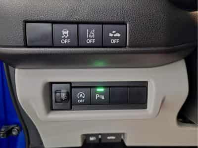 Suzuki Swift 1.2 GL+ MILD HYBRID AUTO LED NAVI (2025) - Photo 12