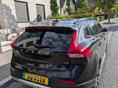 Volvo V40 Cross Country T3 (2019) - Photo 1