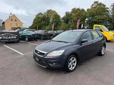 Ford Focus 1.6 tdci (2010) - Photo 1