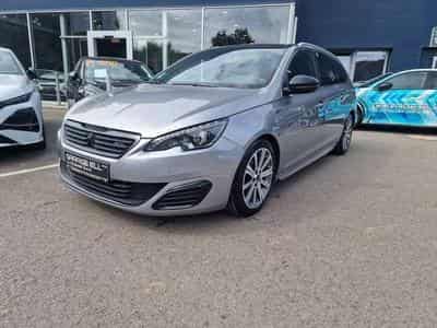 Peugeot 308 SW GT (2016) - Photo 12