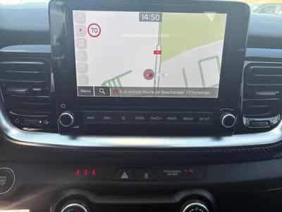 Kia Stonic 1.0 T 100 GT Line DCT (2025) - Photo 3