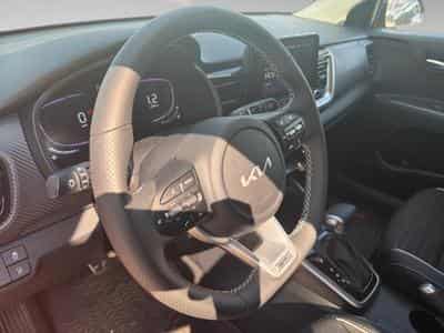 Kia Stonic 1.0 T 100 GT Line DCT (2025) - Photo 8