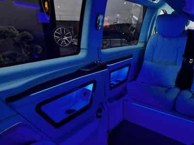Mercedes Vito Vito VIP CDI extra-long propulsion 2.0L 136ch CDI (2023) - Photo 9