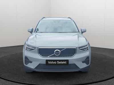 Volvo XC40 Essentiel B3 Mild Hybrid (2025) - Photo 9