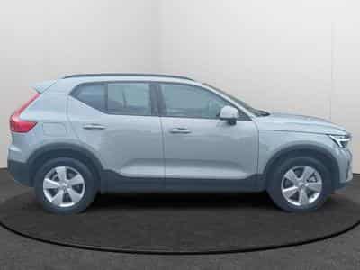 Volvo XC40 Essentiel B3 Mild Hybrid (2025) - Photo 7