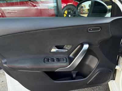 Mercedes A 220 Amg line 2.0L 190ch/Camera/Sièges chauffants/GPS (2019) - Photo 9