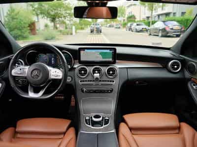 Mercedes C 200 AMG (2019) - Photo 6