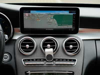 Mercedes C 200 AMG (2019) - Photo 9