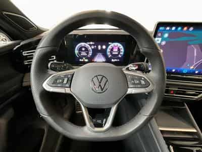 VW Tiguan R-Line+DSG+Harman+IQ-Drive+Black-Style+Pano (2025) - Photo 10