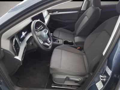 VW Golf (2025) - Photo 3