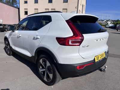 Volvo XC40 B3 Plus Dark DCT (2025) - Photo 8