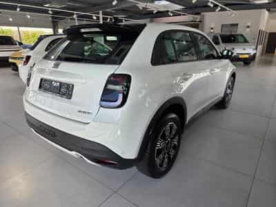 Fiat 600 ICON 110 CV (2026) - Foto 3