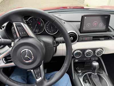Mazda MX-5 RF 184CV Kizuna (2024) - Photo 10