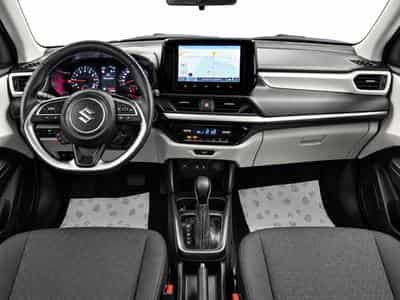 Suzuki Swift 1.2 GL+ MILD HYBRID AUTO LED NAVI (2025) - Foto 6