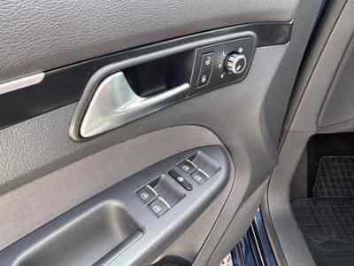 VW Touran Touran Highline 1.4 *Automatik*Xenon*Navi*SHZ (2012) - Foto 15