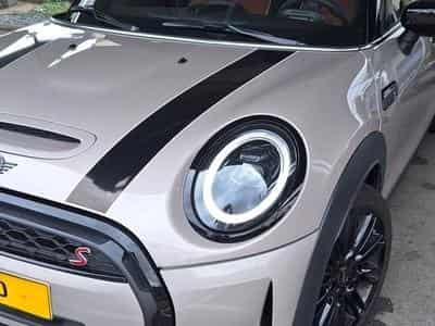 Mini Cooper Version S (2023) - Photo 1