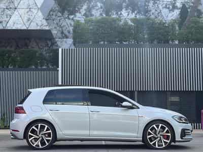 VW Golf VII GTI PERFORMANCE / AUTOMATIQUE / TOIT OUVRANT / (2019) - Photo 7