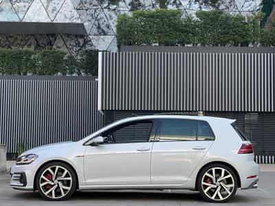 VW Golf VII GTI PERFORMANCE / AUTOMATIQUE / TOIT OUVRANT / (2019) - Photo 8