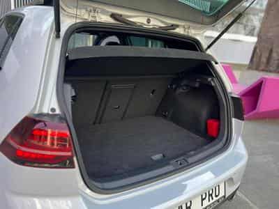 VW Golf VII GTI PERFORMANCE / AUTOMATIQUE / TOIT OUVRANT / (2019) - Photo 10