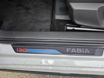 Skoda Fabia 1.5 TSI 177 DSG EDITION 130 LED NAVI (2026) - Foto 7