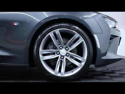 Chevrolet Camaro coupe 6.2 V8 453ch 50th anniversary boite manuelle (2016) - Photo 12