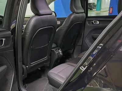 Volvo XC40 T2 Plus Dark (2022) - Photo 9