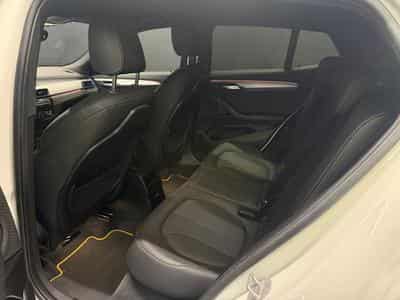 BMW X2 M35i FEUX LED / NAVI / HAYON ELEC (2021) - Photo 15