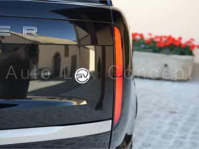 Land-Rover Range Rover LWB P530 SV (2025) - Photo 11