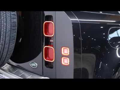 Land-Rover Defender D250 XS Edition Auto (2023) - Photo 9