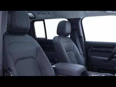 Land-Rover Defender D250 XS Edition Auto (2023) - Photo 13