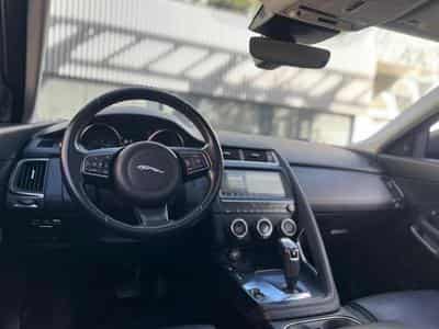 Jaguar E-Pace Automatique / Toit Panoramique (2018) - Photo 10