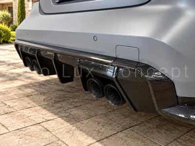 BMW M3 CS Berline (2023) - Photo 9