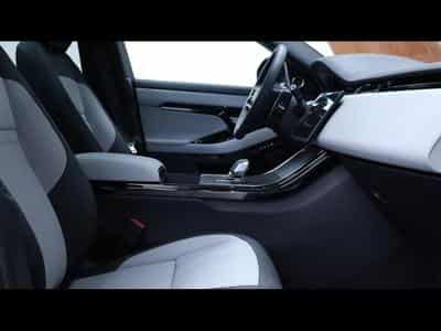 Land-Rover Range Rover Evoque D165 Dynamic SE (2026) - Photo 11