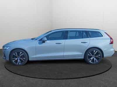 Volvo V60 B4 Core Mild Hybride / Esence (2025) - Photo 2