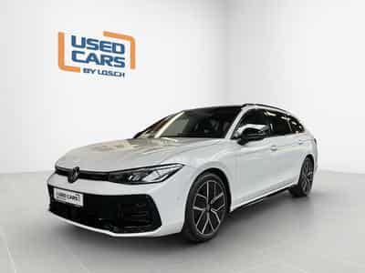 VW Passat R-Line+DSG+4M+IQ-Drive+Pano+Soundsystem+AHK (2024) - Foto 1