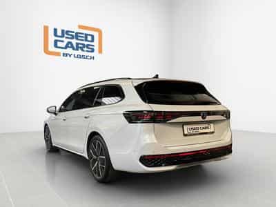 VW Passat R-Line+DSG+4M+IQ-Drive+Pano+Soundsystem+AHK (2024) - Foto 6