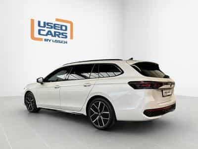 VW Passat R-Line+DSG+4M+IQ-Drive+Pano+Soundsystem+AHK (2024) - Foto 5