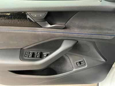 VW Passat R-Line+DSG+4M+IQ-Drive+Pano+Soundsystem+AHK (2024) - Foto 14