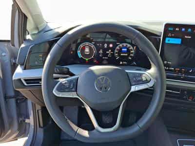 VW Golf Life (2026) - Photo 11